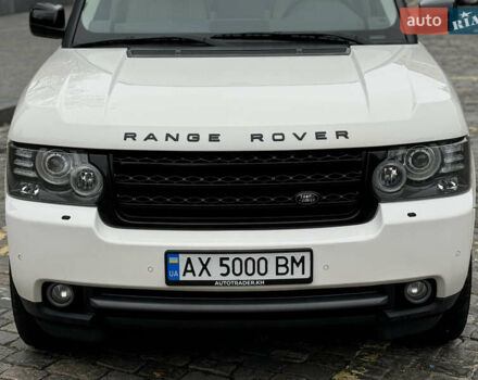 Белый Ленд Ровер Рендж Ровер, объемом двигателя 5 л и пробегом 275 тыс. км за 12500 $, фото 21 на Automoto.ua