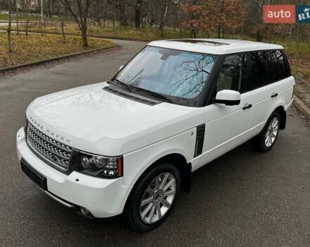 Білий Ленд Ровер Рендж Ровер, об'ємом двигуна 5 л та пробігом 100 тис. км за 23800 $, фото 9 на Automoto.ua
