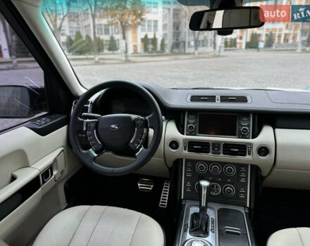 Белый Ленд Ровер Рендж Ровер, объемом двигателя 5 л и пробегом 270 тыс. км за 11999 $, фото 71 на Automoto.ua