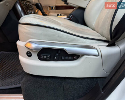 Белый Ленд Ровер Рендж Ровер, объемом двигателя 5 л и пробегом 177 тыс. км за 17000 $, фото 28 на Automoto.ua