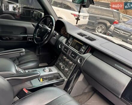 Белый Ленд Ровер Рендж Ровер, объемом двигателя 4.37 л и пробегом 328 тыс. км за 21900 $, фото 15 на Automoto.ua