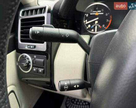 Белый Ленд Ровер Рендж Ровер, объемом двигателя 5 л и пробегом 270 тыс. км за 11999 $, фото 92 на Automoto.ua