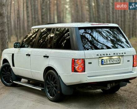 Белый Ленд Ровер Рендж Ровер, объемом двигателя 5 л и пробегом 177 тыс. км за 17000 $, фото 6 на Automoto.ua
