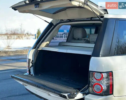 Белый Ленд Ровер Рендж Ровер, объемом двигателя 5 л и пробегом 177 тыс. км за 14000 $, фото 17 на Automoto.ua