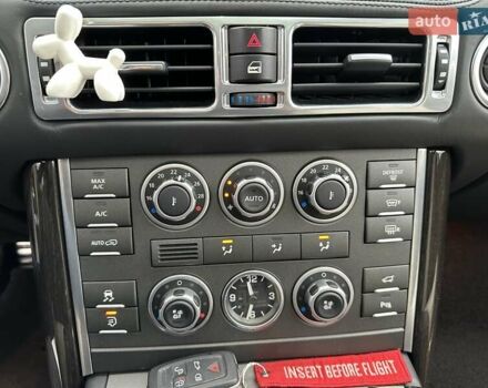 Білий Ленд Ровер Рендж Ровер, об'ємом двигуна 5 л та пробігом 100 тис. км за 25999 $, фото 66 на Automoto.ua