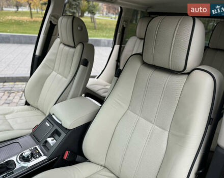 Белый Ленд Ровер Рендж Ровер, объемом двигателя 5 л и пробегом 270 тыс. км за 11999 $, фото 55 на Automoto.ua