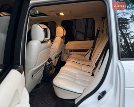 Белый Ленд Ровер Рендж Ровер, объемом двигателя 5 л и пробегом 177 тыс. км за 17000 $, фото 39 на Automoto.ua