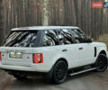 Белый Ленд Ровер Рендж Ровер, объемом двигателя 5 л и пробегом 177 тыс. км за 17000 $, фото 2 на Automoto.ua