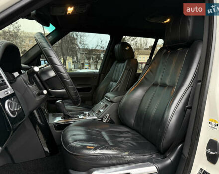 Білий Ленд Ровер Рендж Ровер, об'ємом двигуна 3.63 л та пробігом 271 тис. км за 14499 $, фото 18 на Automoto.ua