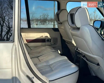 Белый Ленд Ровер Рендж Ровер, объемом двигателя 5 л и пробегом 177 тыс. км за 14000 $, фото 13 на Automoto.ua