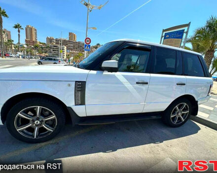 Білий Ленд Ровер Рендж Ровер, об'ємом двигуна 5 л та пробігом 165 тис. км за 19900 $, фото 4 на Automoto.ua