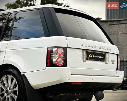 Белый Ленд Ровер Рендж Ровер, объемом двигателя 4.37 л и пробегом 300 тыс. км за 18800 $, фото 16 на Automoto.ua