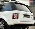 Белый Ленд Ровер Рендж Ровер, объемом двигателя 4.37 л и пробегом 300 тыс. км за 18800 $, фото 16 на Automoto.ua