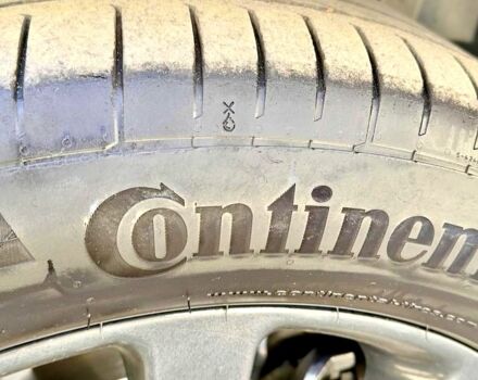 Білий Ленд Ровер Рендж Ровер, об'ємом двигуна 5 л та пробігом 184 тис. км за 17999 $, фото 10 на Automoto.ua