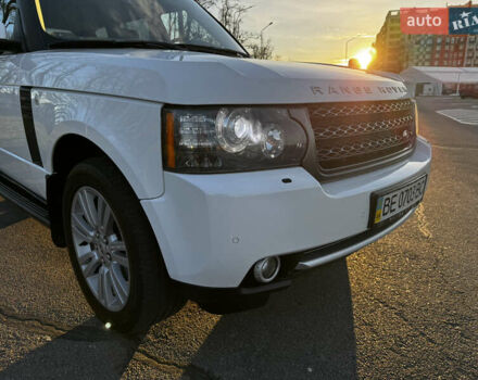 Белый Ленд Ровер Рендж Ровер, объемом двигателя 4.37 л и пробегом 181 тыс. км за 23950 $, фото 12 на Automoto.ua