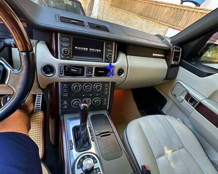 Білий Ленд Ровер Рендж Ровер, об'ємом двигуна 5 л та пробігом 165 тис. км за 19900 $, фото 6 на Automoto.ua