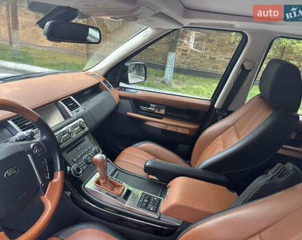 Белый Ленд Ровер Рендж Ровер, объемом двигателя 2.99 л и пробегом 181 тыс. км за 20500 $, фото 18 на Automoto.ua