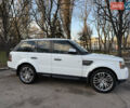 Белый Ленд Ровер Рендж Ровер, объемом двигателя 5 л и пробегом 156 тыс. км за 15500 $, фото 5 на Automoto.ua
