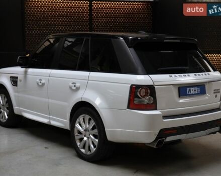 Білий Ленд Ровер Рендж Ровер, об'ємом двигуна 5 л та пробігом 207 тис. км за 21500 $, фото 8 на Automoto.ua
