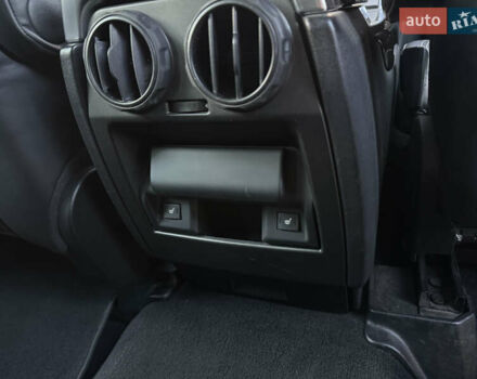 Белый Ленд Ровер Рендж Ровер, объемом двигателя 5 л и пробегом 156 тыс. км за 15500 $, фото 15 на Automoto.ua