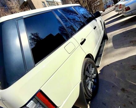 Білий Ленд Ровер Рендж Ровер, об'ємом двигуна 5 л та пробігом 184 тис. км за 17999 $, фото 3 на Automoto.ua