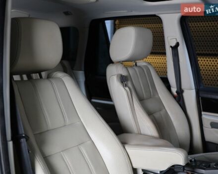 Білий Ленд Ровер Рендж Ровер, об'ємом двигуна 5 л та пробігом 207 тис. км за 21500 $, фото 39 на Automoto.ua