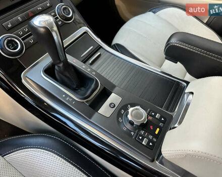 Белый Ленд Ровер Рендж Ровер, объемом двигателя 5 л и пробегом 179 тыс. км за 18000 $, фото 15 на Automoto.ua