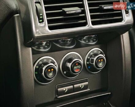 Білий Ленд Ровер Рендж Ровер, об'ємом двигуна 4.37 л та пробігом 300 тис. км за 18800 $, фото 27 на Automoto.ua