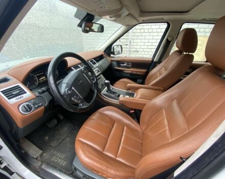 Белый Ленд Ровер Рендж Ровер, объемом двигателя 3 л и пробегом 164 тыс. км за 11000 $, фото 4 на Automoto.ua