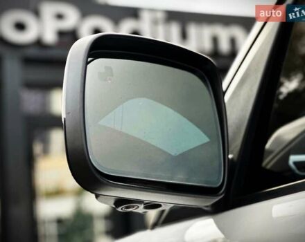 Білий Ленд Ровер Рендж Ровер, об'ємом двигуна 4.37 л та пробігом 300 тис. км за 18800 $, фото 9 на Automoto.ua