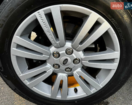 Белый Ленд Ровер Рендж Ровер, объемом двигателя 4.37 л и пробегом 181 тыс. км за 19500 $, фото 25 на Automoto.ua