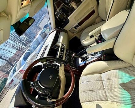 Білий Ленд Ровер Рендж Ровер, об'ємом двигуна 5 л та пробігом 187 тис. км за 20999 $, фото 7 на Automoto.ua