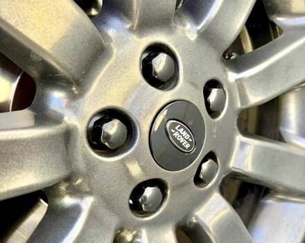 Білий Ленд Ровер Рендж Ровер, об'ємом двигуна 5 л та пробігом 184 тис. км за 17999 $, фото 11 на Automoto.ua