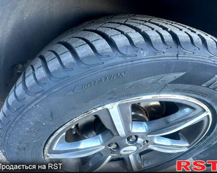 Білий Ленд Ровер Рендж Ровер, об'ємом двигуна 5 л та пробігом 165 тис. км за 19900 $, фото 7 на Automoto.ua