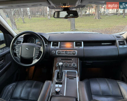Белый Ленд Ровер Рендж Ровер, объемом двигателя 5 л и пробегом 156 тыс. км за 15500 $, фото 9 на Automoto.ua