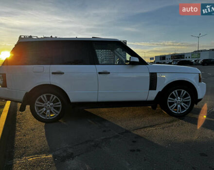 Белый Ленд Ровер Рендж Ровер, объемом двигателя 4.37 л и пробегом 181 тыс. км за 19500 $, фото 10 на Automoto.ua