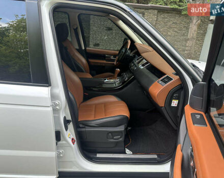 Белый Ленд Ровер Рендж Ровер, объемом двигателя 2.99 л и пробегом 181 тыс. км за 20500 $, фото 10 на Automoto.ua