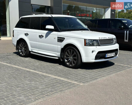 Белый Ленд Ровер Рендж Ровер, объемом двигателя 5 л и пробегом 179 тыс. км за 18000 $, фото 2 на Automoto.ua