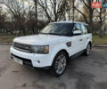 Белый Ленд Ровер Рендж Ровер, объемом двигателя 5 л и пробегом 156 тыс. км за 15500 $, фото 1 на Automoto.ua