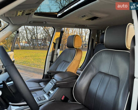 Белый Ленд Ровер Рендж Ровер, объемом двигателя 4.37 л и пробегом 181 тыс. км за 19500 $, фото 41 на Automoto.ua