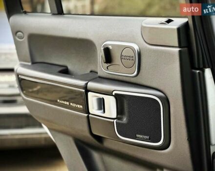 Белый Ленд Ровер Рендж Ровер, объемом двигателя 4.37 л и пробегом 300 тыс. км за 18800 $, фото 29 на Automoto.ua