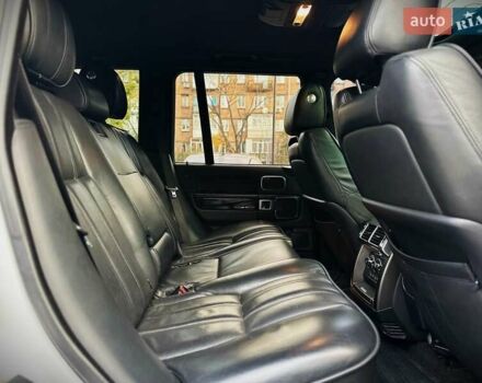 Белый Ленд Ровер Рендж Ровер, объемом двигателя 4.37 л и пробегом 300 тыс. км за 16500 $, фото 26 на Automoto.ua