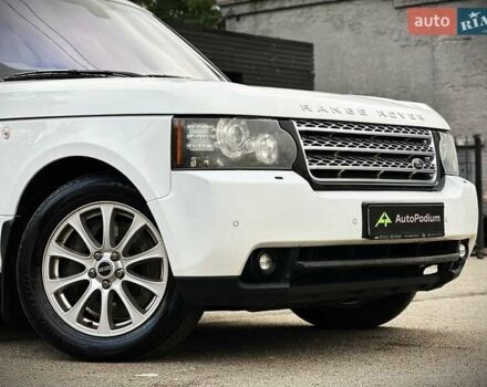 Білий Ленд Ровер Рендж Ровер, об'ємом двигуна 4.37 л та пробігом 300 тис. км за 18800 $, фото 7 на Automoto.ua