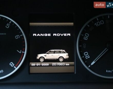 Білий Ленд Ровер Рендж Ровер, об'ємом двигуна 5 л та пробігом 207 тис. км за 21500 $, фото 17 на Automoto.ua