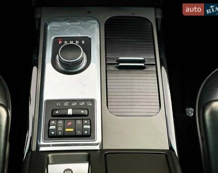 Білий Ленд Ровер Рендж Ровер, об'ємом двигуна 4.37 л та пробігом 300 тис. км за 18800 $, фото 45 на Automoto.ua