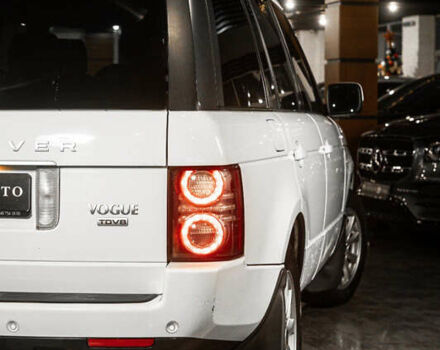 Белый Ленд Ровер Рендж Ровер, объемом двигателя 4.37 л и пробегом 301 тыс. км за 19999 $, фото 12 на Automoto.ua