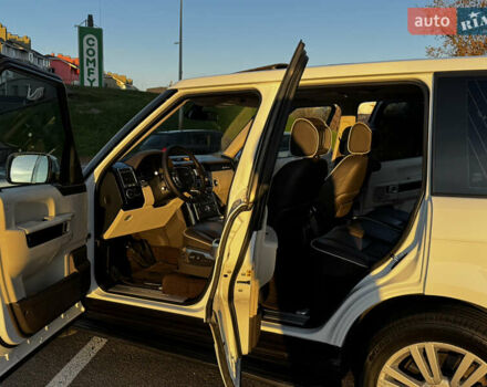 Белый Ленд Ровер Рендж Ровер, объемом двигателя 4.37 л и пробегом 181 тыс. км за 19500 $, фото 27 на Automoto.ua