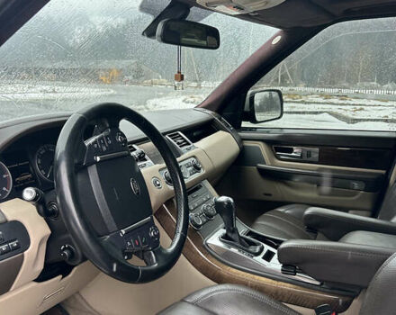 Белый Ленд Ровер Рендж Ровер, объемом двигателя 2.99 л и пробегом 270 тыс. км за 19500 $, фото 9 на Automoto.ua