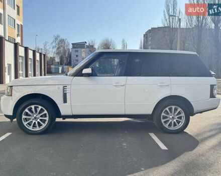 Белый Ленд Ровер Рендж Ровер, объемом двигателя 4.37 л и пробегом 177 тыс. км за 22500 $, фото 7 на Automoto.ua