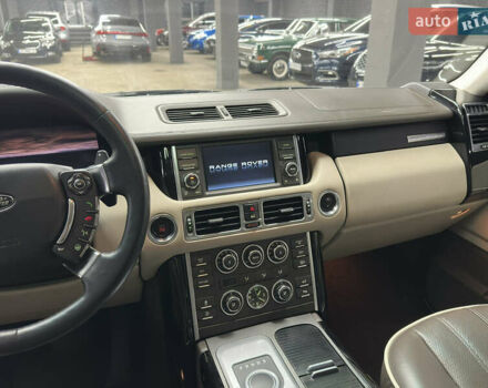 Білий Ленд Ровер Рендж Ровер, об'ємом двигуна 4.37 л та пробігом 126 тис. км за 29000 $, фото 40 на Automoto.ua